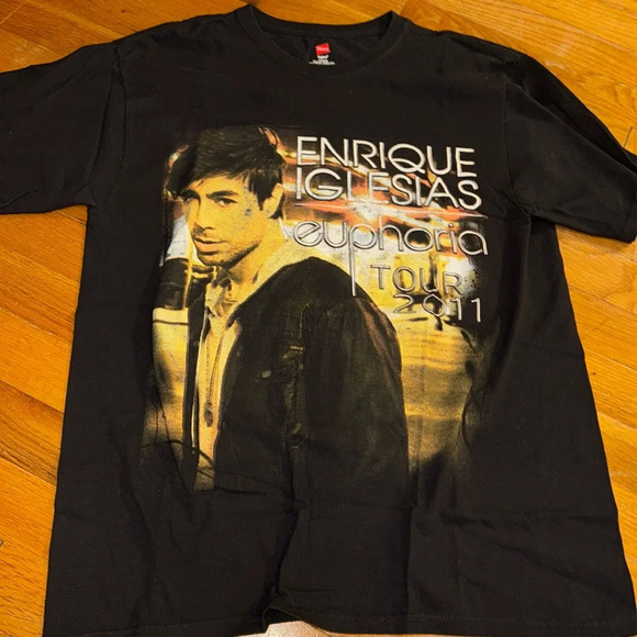 2011 Enrique Iglesias Euphoria Tour T-Shirt MED Black Cotton Short Sleeve - Picture 1 of 5